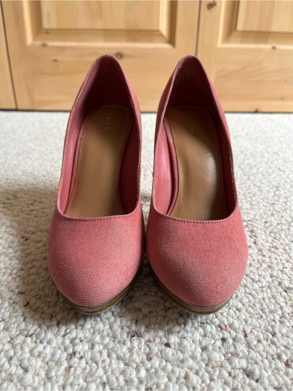 FIONI Clothing Pink Canvas Round-Toe Heels